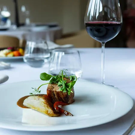 Hotel-restaurant Le Senechal ホテル