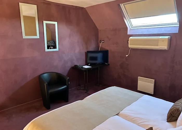 Hotel Hôtel-restaurant Le Sénéchal Sauveterre-de-Rouergue