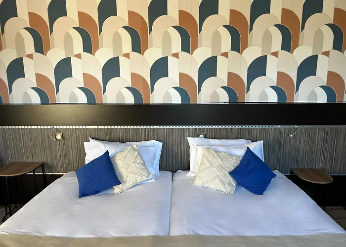 Hotel-restaurant Le Senechal מלון 4*