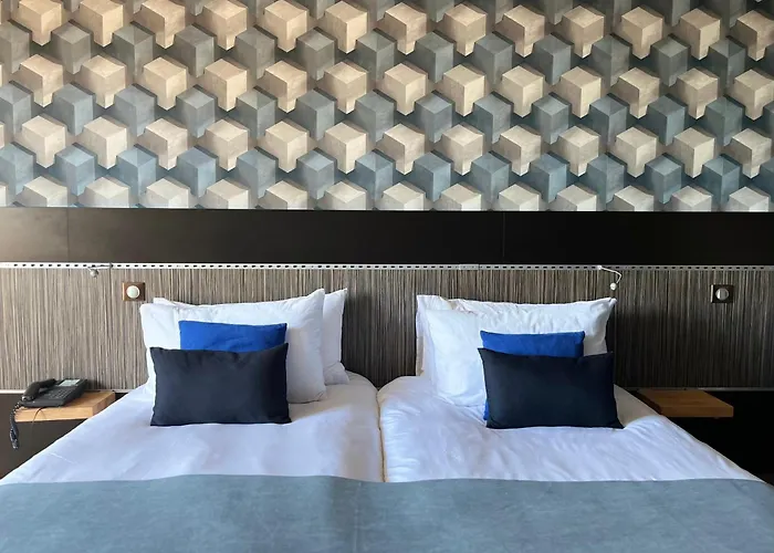 Hotel-restaurant Le Senechal מלון 4*